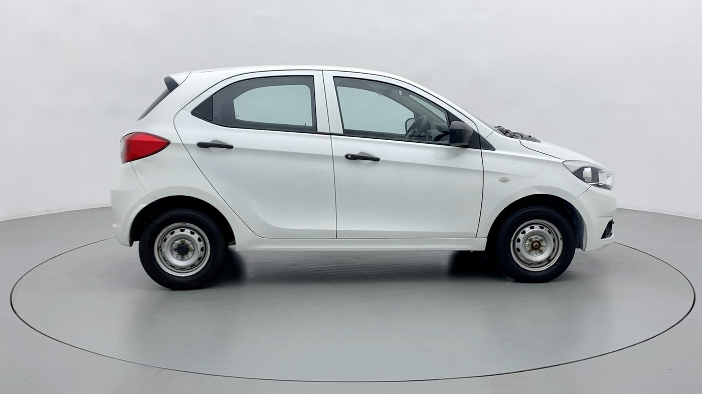2017 Tata Tiago XE 1.05 REVOTORQ, Diesel, Manual, 75,730 km, Right Side View