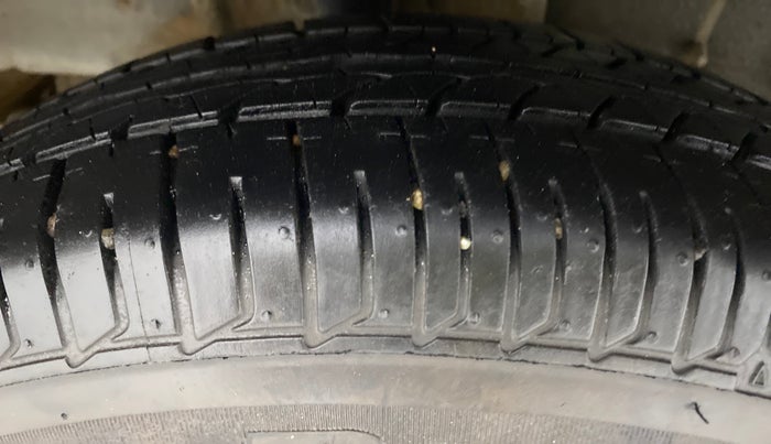 2017 Tata Tiago XE 1.05 REVOTORQ, Diesel, Manual, 75,730 km, Right Rear Tyre Tread
