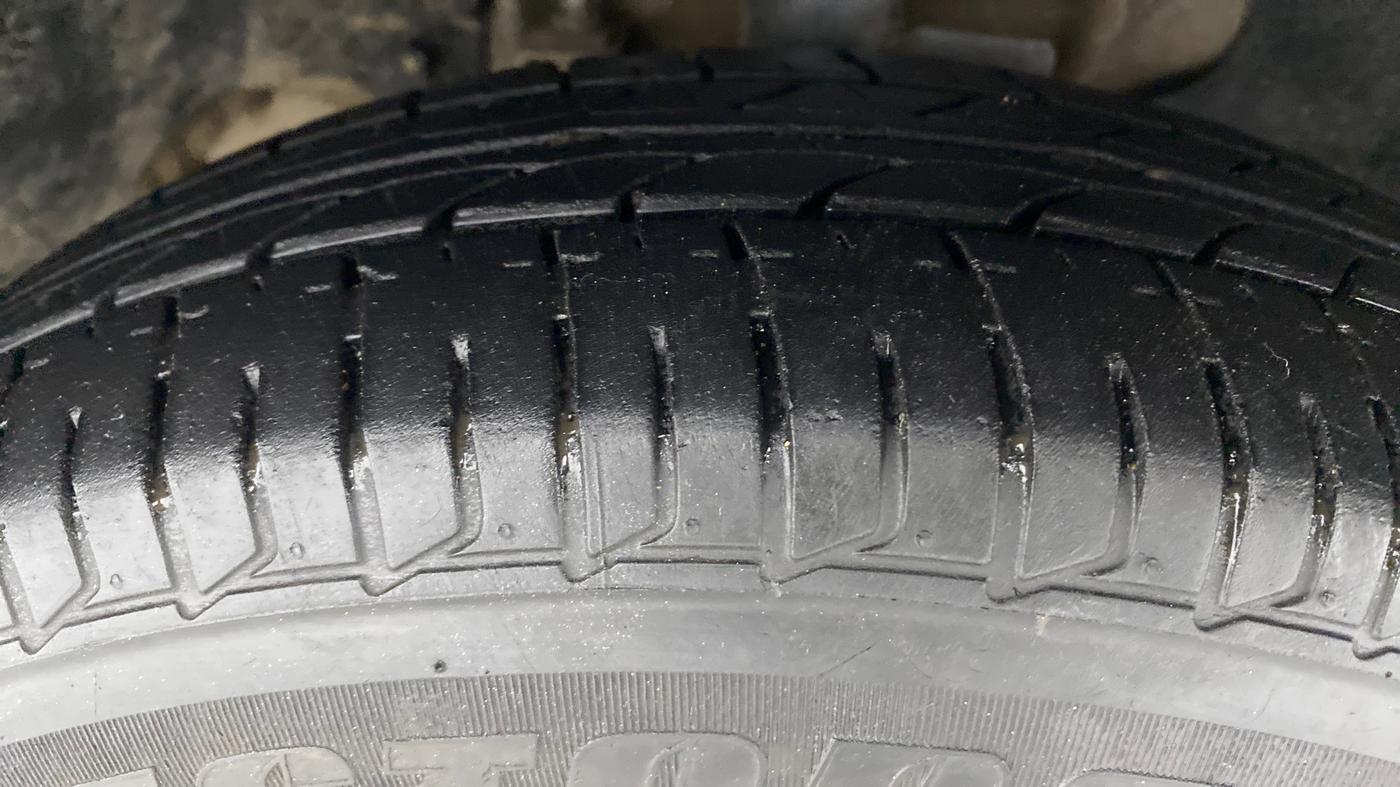 2017 Tata Tiago XE 1.05 REVOTORQ, Diesel, Manual, 75,730 km, Left Front Tyre Tread