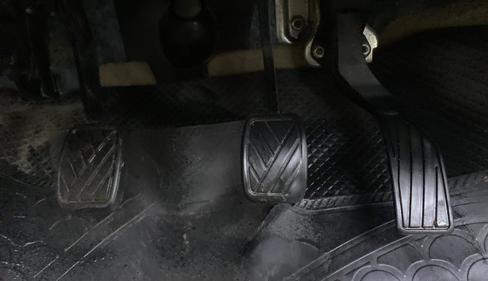 2013 Maruti Swift Dzire VXI, Petrol, Manual, 89,388 km, Pedals