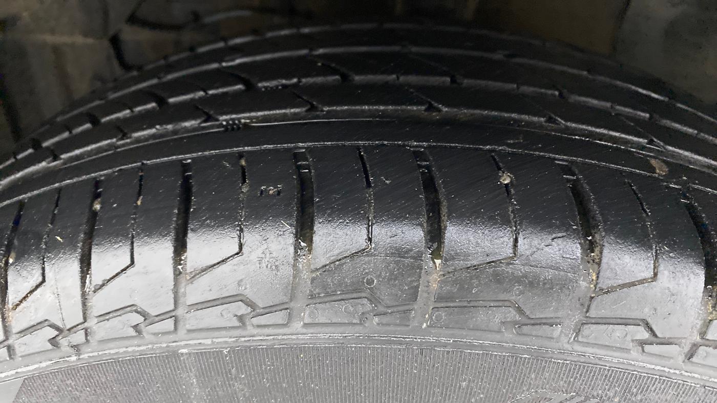 2021 Maruti S Cross SIGMA 1.5, Petrol, Manual, 11,402 km, Left Front Tyre Tread