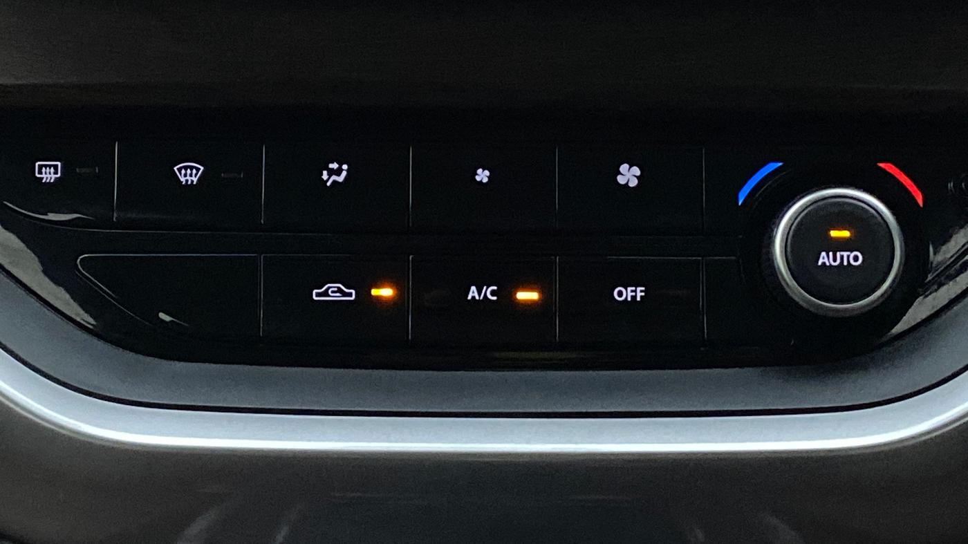 2019 Tata Harrier XZ 2.0L Kryotec, Diesel, Manual, 48,652 km, Automatic Climate Control
