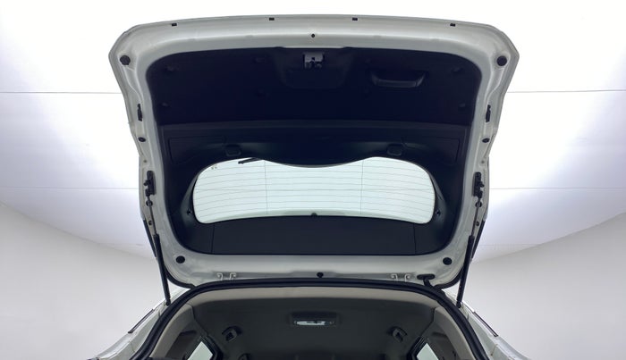 2019 Tata Harrier XZ 2.0L Kryotec, Diesel, Manual, 48,652 km, Boot Door Open