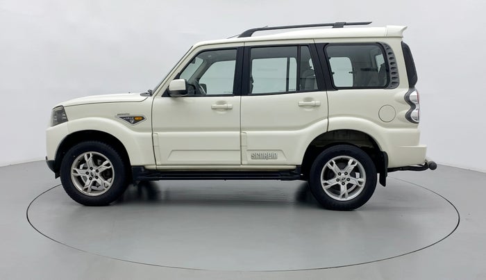 2015 Mahindra Scorpio S10, Diesel, Manual, 39,216 km, Left Side