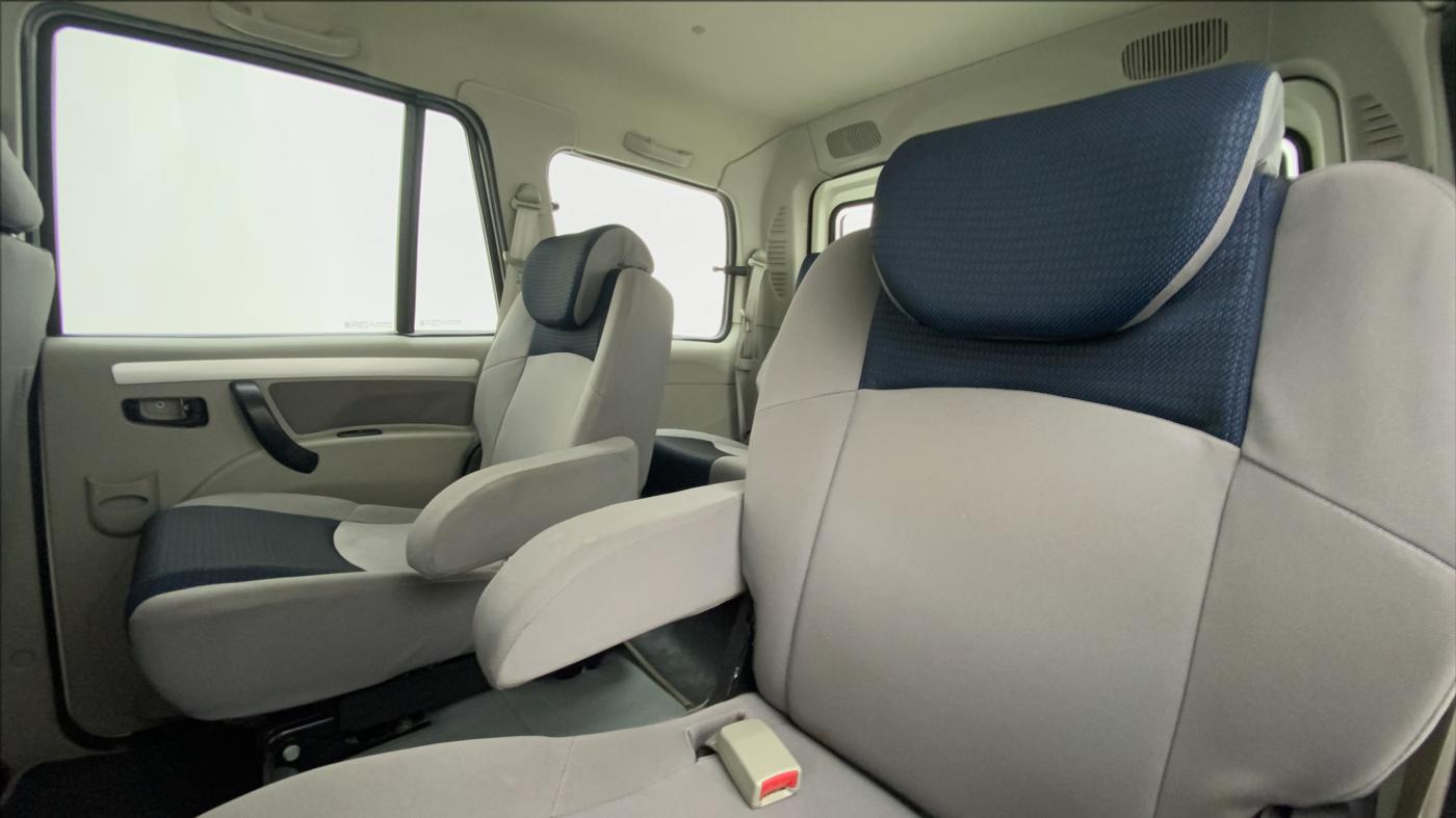 2015 Mahindra Scorpio S10, Diesel, Manual, 39,216 km, Right Side Rear Door Cabin