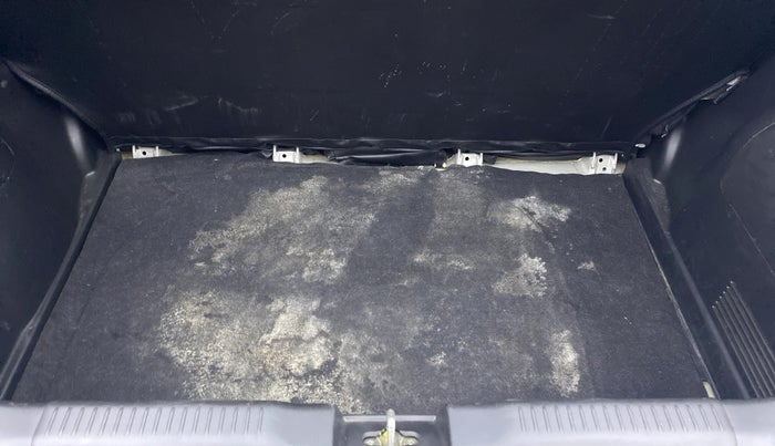 2020 Maruti Swift VXI D, Petrol, Manual, 42,783 km, Boot Inside