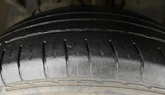 2017 Ford Ecosport 1.5 TREND+ TDCI, Diesel, Manual, 80,028 km, Left Front Tyre Tread