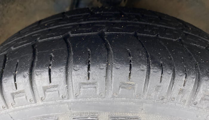 2018 Maruti Alto 800 LXI, Petrol, Manual, 36,974 km, Right Front Tyre Tread