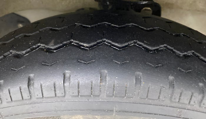 2020 Maruti Eeco 5 STR WITH AC PLUSHTR, Petrol, Manual, 18,603 km, Right Front Tyre Tread