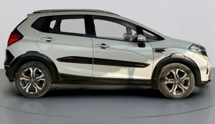 2017 Honda WR-V 1.5 i-DTEC VX MT, Diesel, Manual, 92,987 km, Right Side View