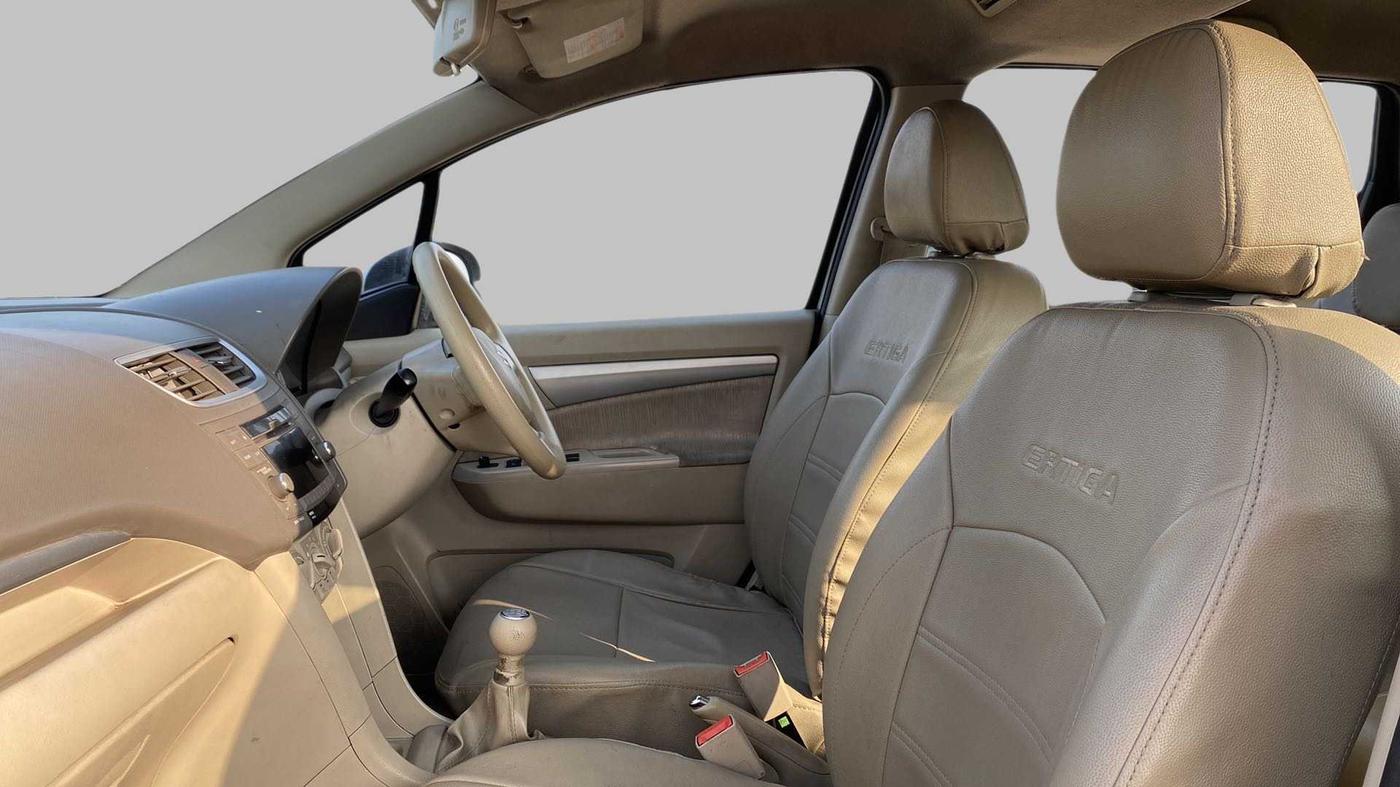 2015 Maruti Ertiga ZDI, Diesel, Manual, 51,797 km, Right Side Front Door Cabin