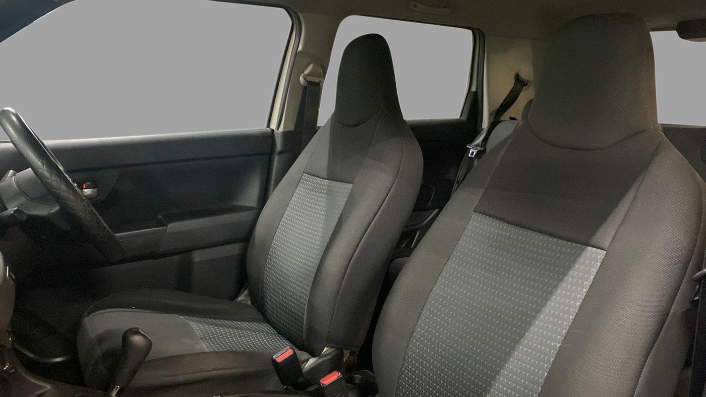 2019 Maruti New Wagon-R ZXI 1.2L AGS, Petrol, Automatic, 30,907 km, Right Side Front Door Cabin