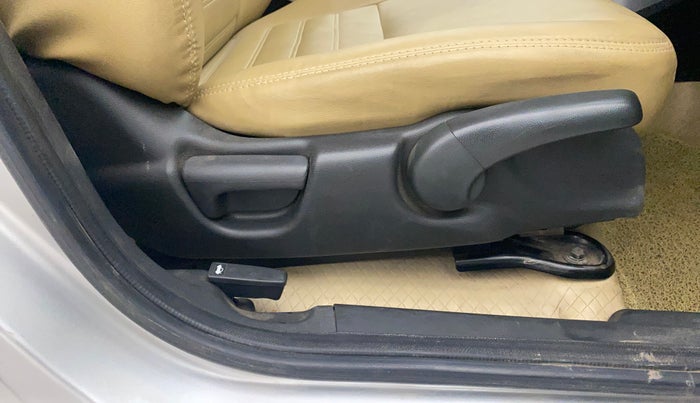 2014 Honda City 1.5L I-DTEC SV, Diesel, Manual, 96,272 km, Driver Side Adjustment Panel