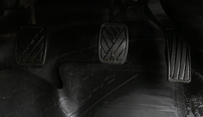 2021 Maruti Swift Dzire TOUR S CNG, CNG, Manual, 49,358 km, Pedals