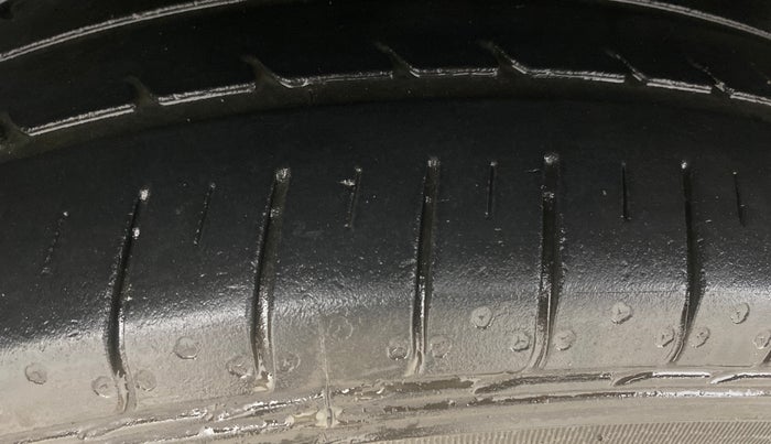 2018 Maruti Swift ZXI PLUS, Petrol, Manual, 67,613 km, Right Rear Tyre Tread