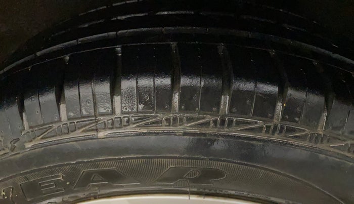 2018 Volkswagen Polo TRENDLINE 1.2L PETROL, Petrol, Manual, 70,719 km, Left Rear Tyre Tread