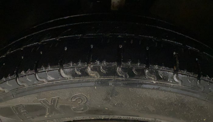 2018 Volkswagen Polo TRENDLINE 1.2L PETROL, Petrol, Manual, 70,719 km, Left Front Tyre Tread