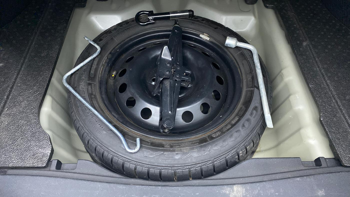 2019 Toyota YARIS J CVT, Petrol, Automatic, 28,145 km, Spare Tyre