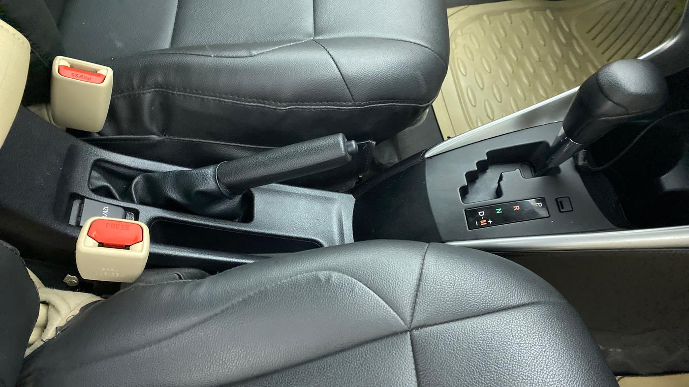 2019 Toyota YARIS J CVT, Petrol, Automatic, 28,145 km, Gear Lever