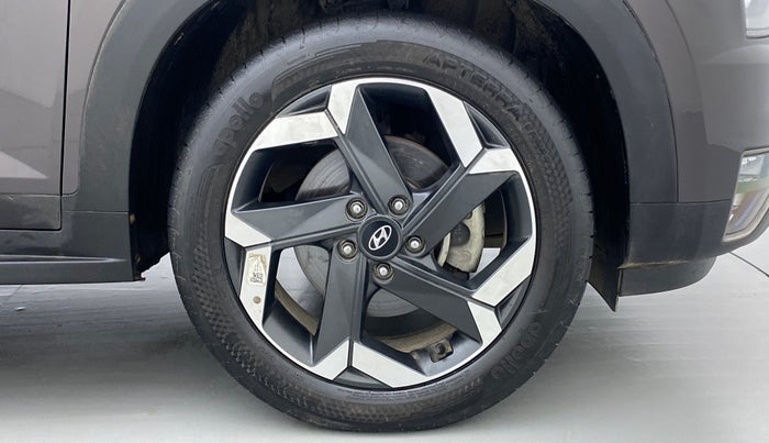 2021 Hyundai ALCAZAR 1.5 SIGNATURE (O) AT 6STR, Diesel, Automatic, 24,395 km, Right Front Wheel