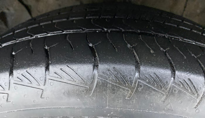 2021 Hyundai ALCAZAR 1.5 SIGNATURE (O) AT 6STR, Diesel, Automatic, 24,395 km, Left Front Tyre Tread