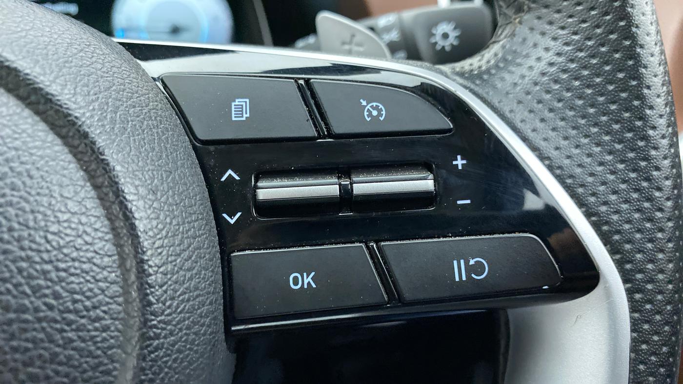 2021 Hyundai ALCAZAR 1.5 SIGNATURE (O) AT 6STR, Diesel, Automatic, 24,395 km, Adaptive Cruise Control