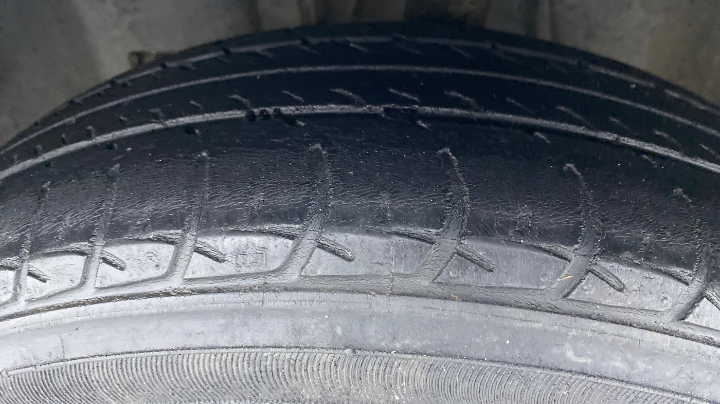 2019 Datsun Go A Optional, Petrol, Manual, 85,976 km, Left Front Tyre Tread