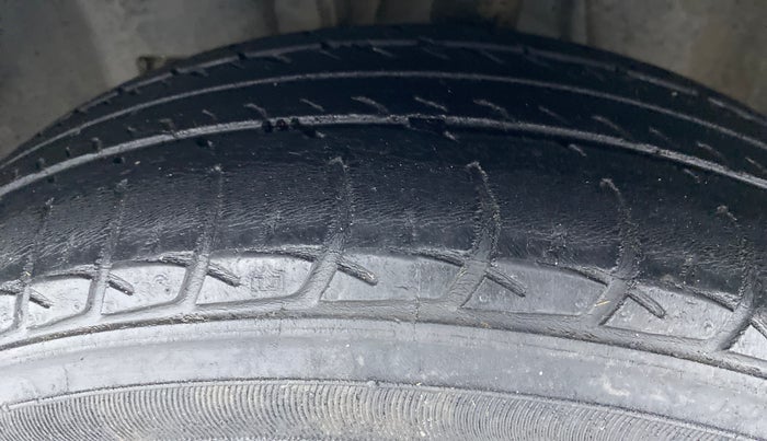 2019 Datsun Go A Optional, Petrol, Manual, 85,976 km, Left Front Tyre Tread