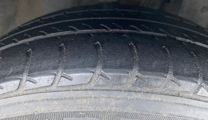 2019 Datsun Go A Optional, Petrol, Manual, 85,976 km, Right Front Tyre Tread