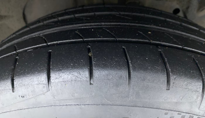 2016 Ford Ecosport 1.5 TREND+ TDCI, Diesel, Manual, 73,989 km, Right Front Tyre Tread