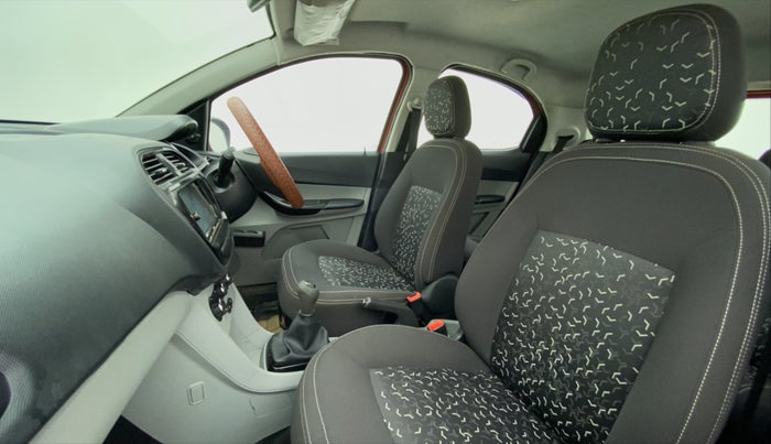 2020 Tata Tiago XE 1.2 REVOTRON, Petrol, Manual, 24,737 km, Right Side Front Door Cabin
