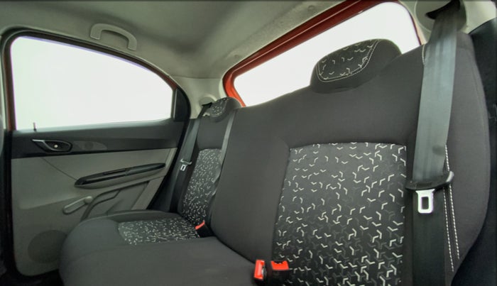2020 Tata Tiago XE 1.2 REVOTRON, Petrol, Manual, 24,737 km, Right Side Rear Door Cabin