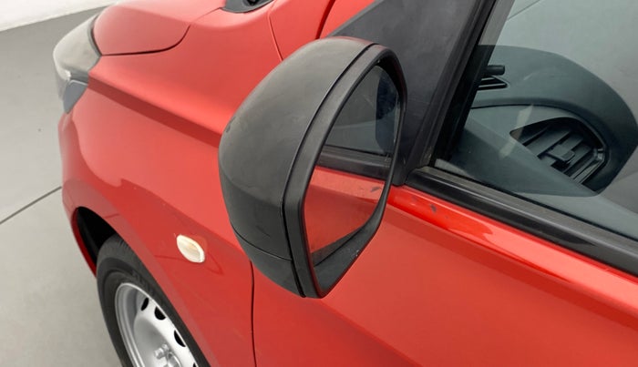 2020 Tata Tiago XE 1.2 REVOTRON, Petrol, Manual, 24,737 km, Left rear-view mirror - ORVM knob broken and not working
