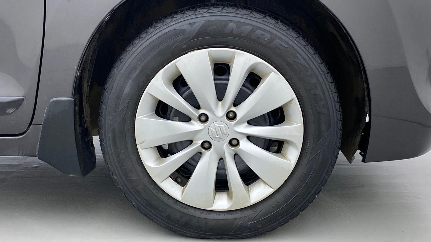 2016 Maruti Baleno DELTA PETROL 1.2, Petrol, Manual, 76,835 km, Right Front Wheel