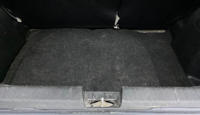2016 Maruti Baleno DELTA PETROL 1.2, Petrol, Manual, 76,835 km, Boot Inside