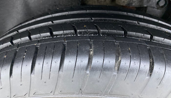 2021 Tata Safari XM 2.0 KRYOTEC, Diesel, Manual, 12,987 km, Right Rear Tyre Tread