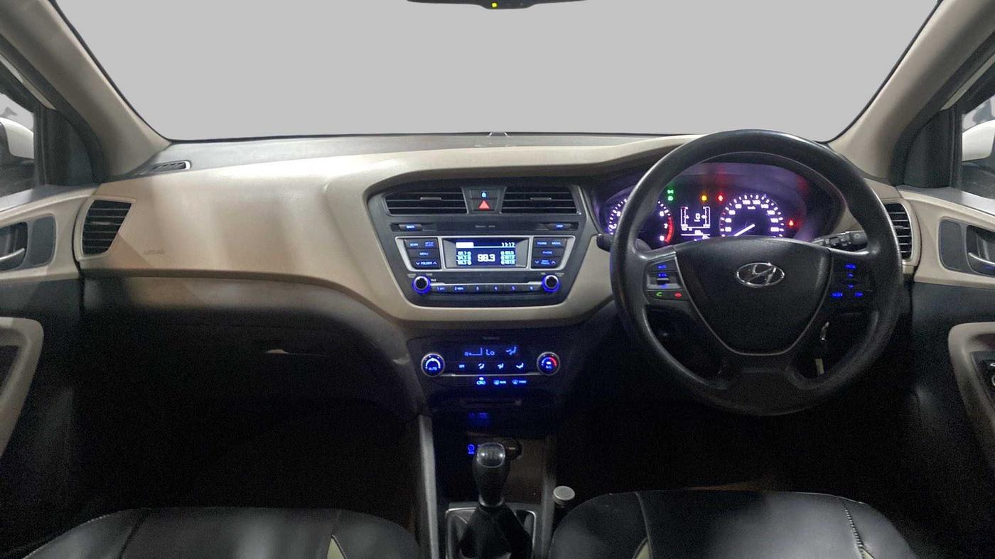 2016 Hyundai Elite i20 SPORTZ 1.2, Petrol, Manual, 68,939 km, Dashboard