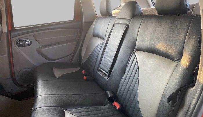 2016 Renault Duster RXZ DIESEL 110, Diesel, Manual, 75,229 km, Right Side Rear Door Cabin