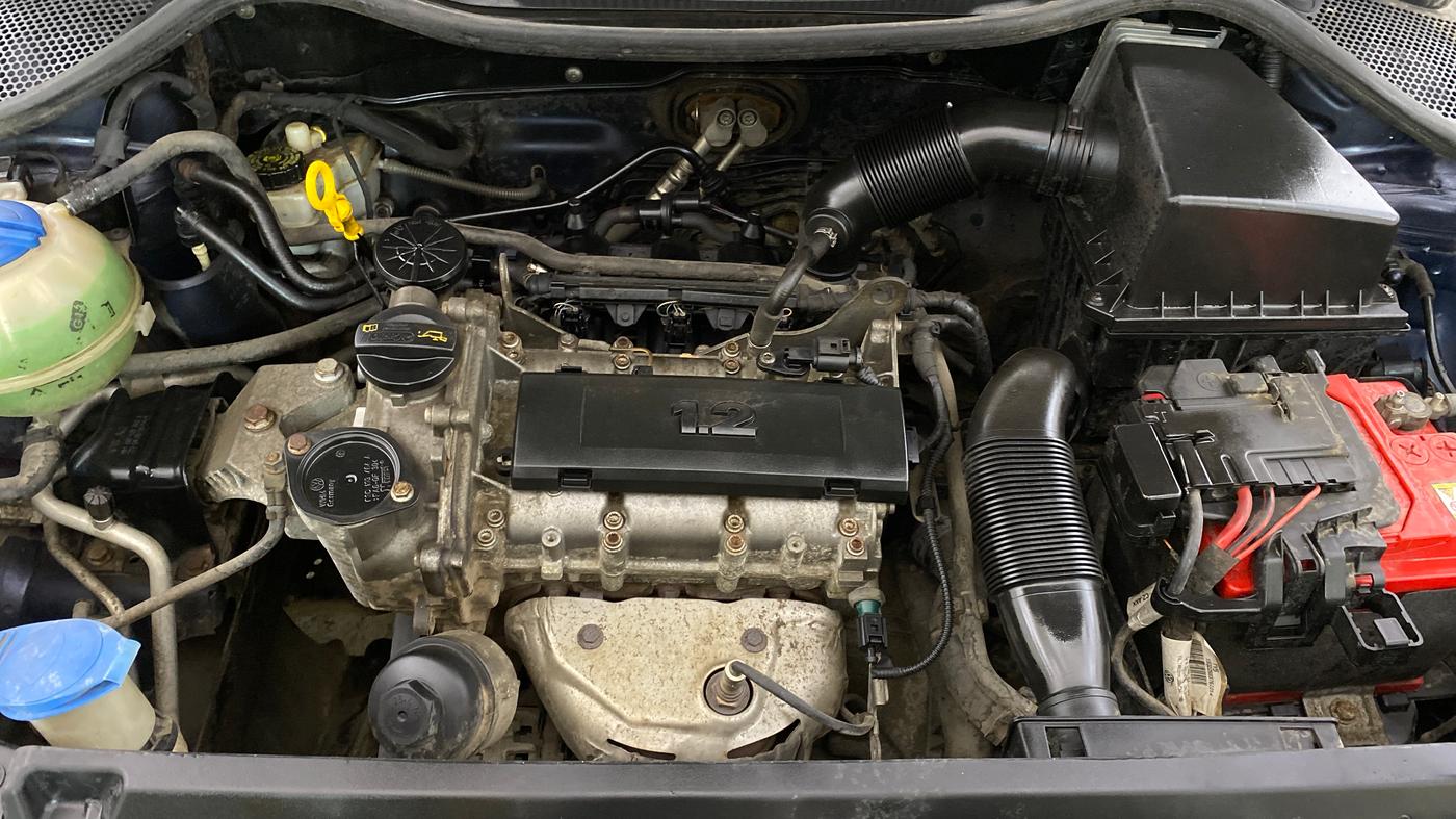 2015 Volkswagen Polo TRENDLINE 1.2L PETROL, Petrol, Manual, 22,605 km, Engine View