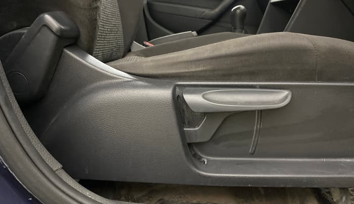 2015 Volkswagen Polo TRENDLINE 1.2L PETROL, Petrol, Manual, 22,598 km, Driver Side Adjustment Panel