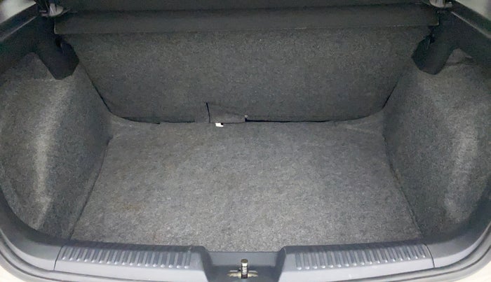 2013 Volkswagen Polo GT TSI 1.2 PETROL AT, Petrol, Automatic, 26,476 km, Boot Inside