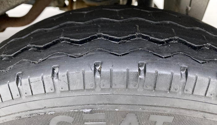 2021 Maruti Eeco 5 STR WITH AC PLUSHTR, Petrol, Manual, 16,049 km, Left Rear Tyre Tread