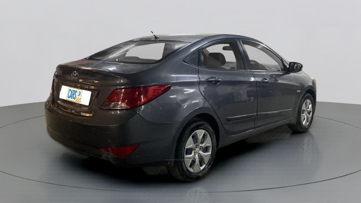 2015 Hyundai Verna FLUIDIC 1.4 VTVT, Petrol, Manual, 97,371 km, Right Back Diagonal