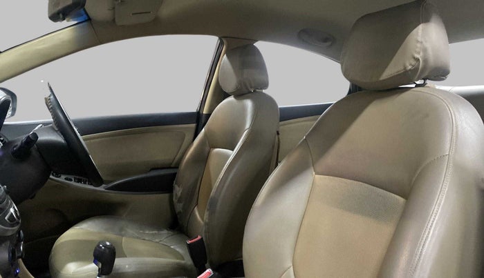 2015 Hyundai Verna FLUIDIC 1.4 VTVT, Petrol, Manual, 97,371 km, Right Side Front Door Cabin