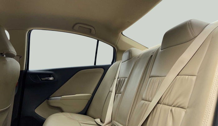 2015 Honda City V MT PETROL, Petrol, Manual, 71,864 km, Right Side Rear Door Cabin