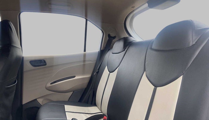 2021 Hyundai NEW SANTRO 1.1 MAGNA MT, Petrol, Manual, 22,984 km, Right Side Rear Door Cabin