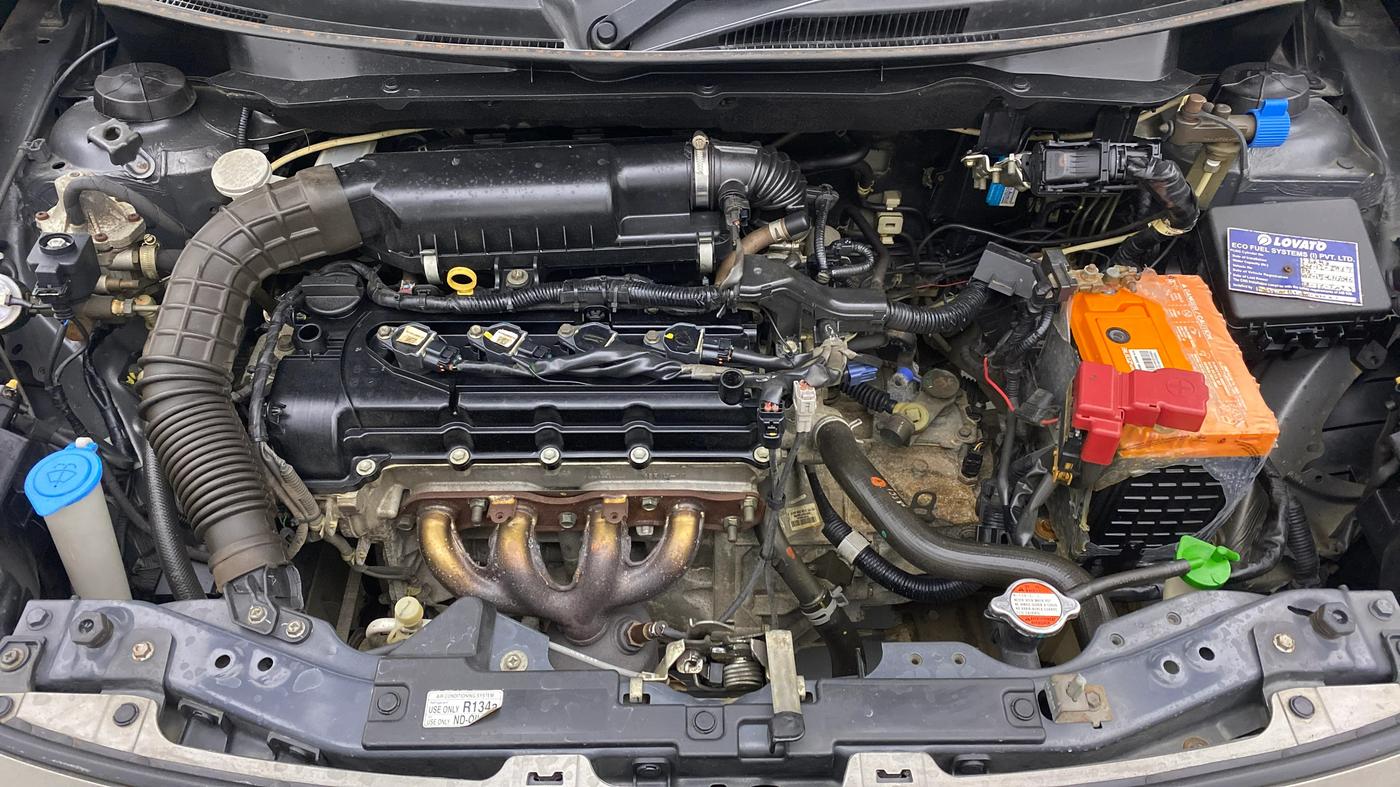 2018 Maruti Swift VXI D, CNG, Manual, 78,851 km, Open Bonet