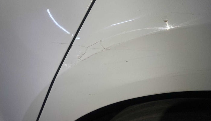 2015 Volkswagen Polo GT TSI 1.2 PETROL AT, Petrol, Automatic, 44,169 km, Left quarter panel - Minor scratches