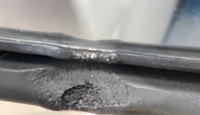 2013 Maruti Swift VXI, Petrol, Manual, 66,929 km, Right rear-view mirror - Cover has minor damage
