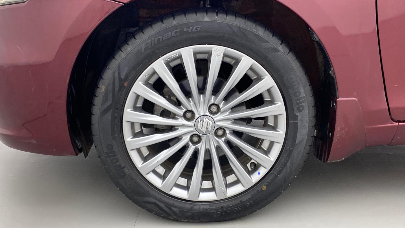 2016 Maruti Ciaz ZDI+ SHVS, Diesel, Manual, 78,822 km, Left Front Wheel